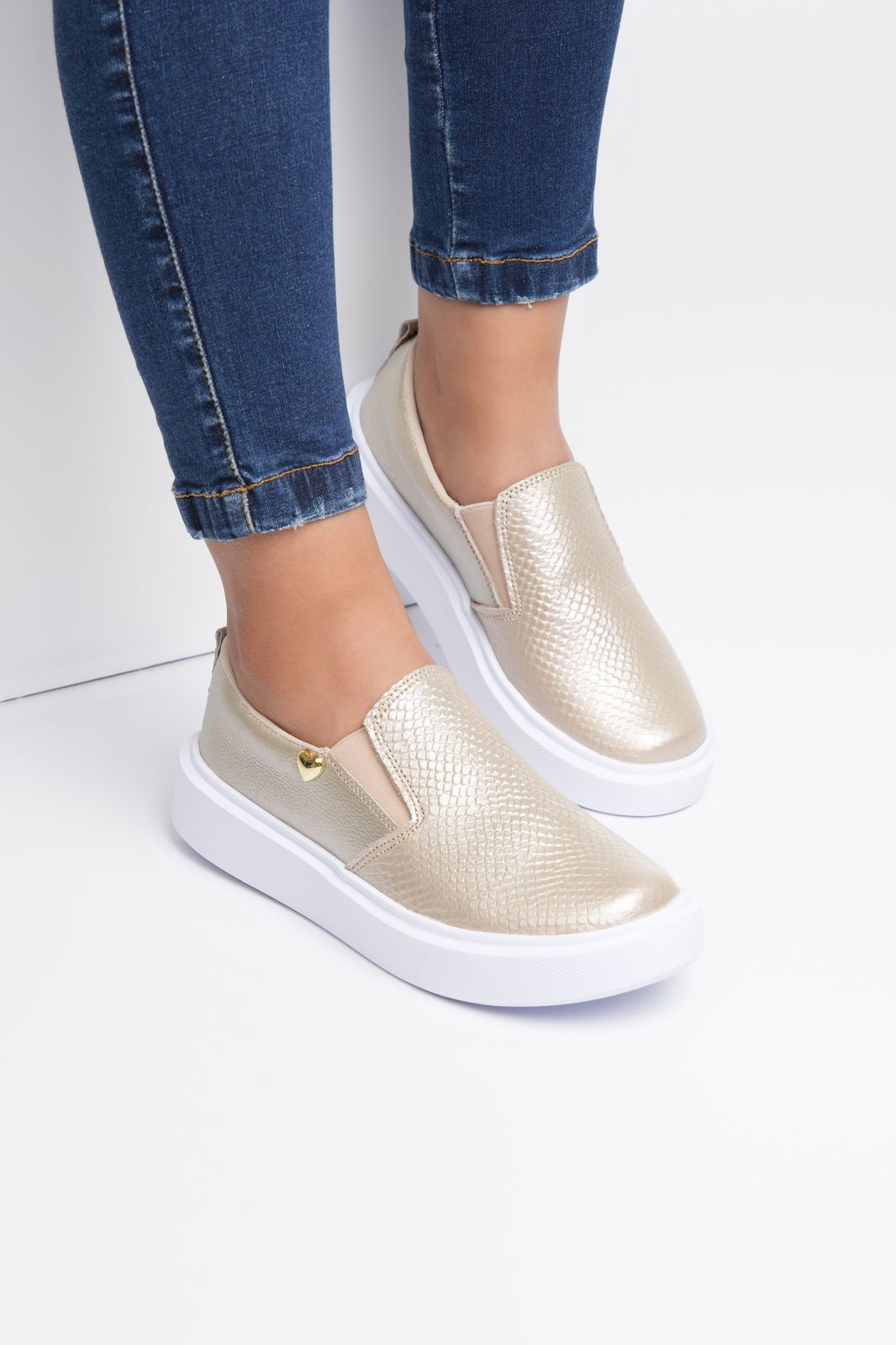 Ref. T18 Zapato de MODA